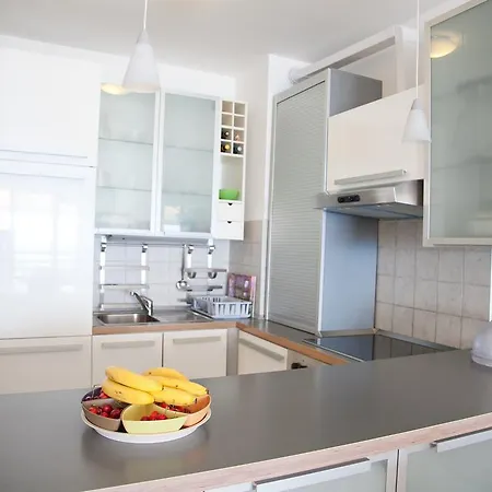 Luxury Front With Seaside View And Free Parking Lägenhet Split