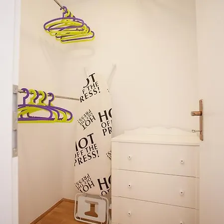 شقة Luxury Front With Seaside View And Free Parking *