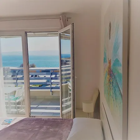 Apartment Luxury Front With Seaside View And Free Parking
