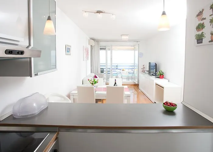 Appartement Luxury Front With Seaside View And Free Parking