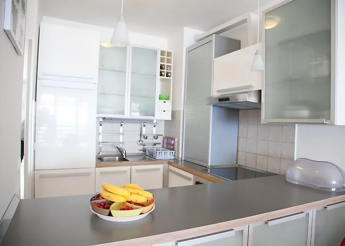 Luxury Front With Seaside View And Free Parking Appartement Split