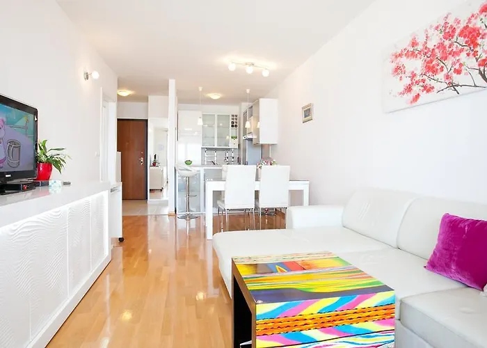 Luxury Front With Seaside View And Free Parking