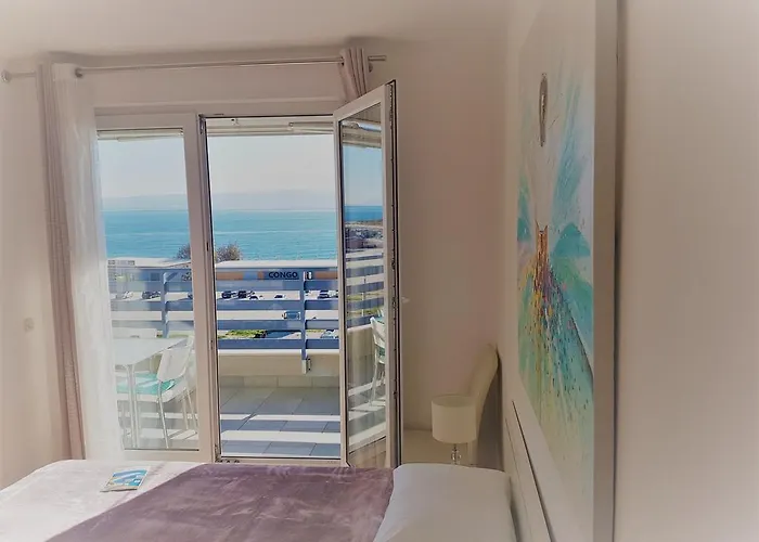 Appartement Luxury Front With Seaside View And Free Parking